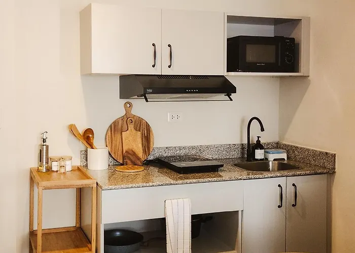Apartment Traveler's Haven At Bon's Near Mactan Cebu Airport Lapu-Lapu City